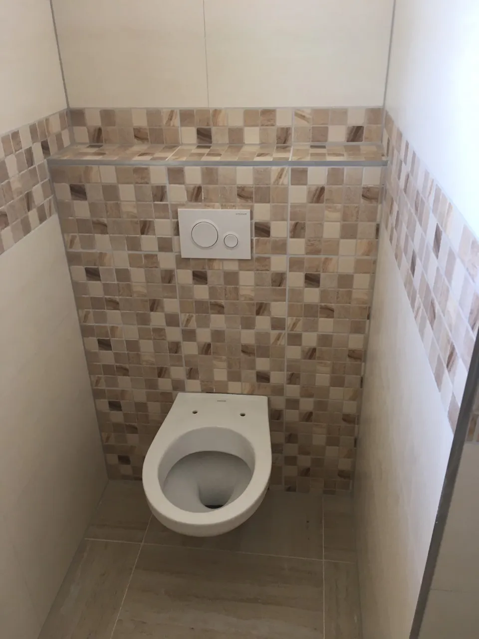 Rodinný dom 1 — samostatné WC